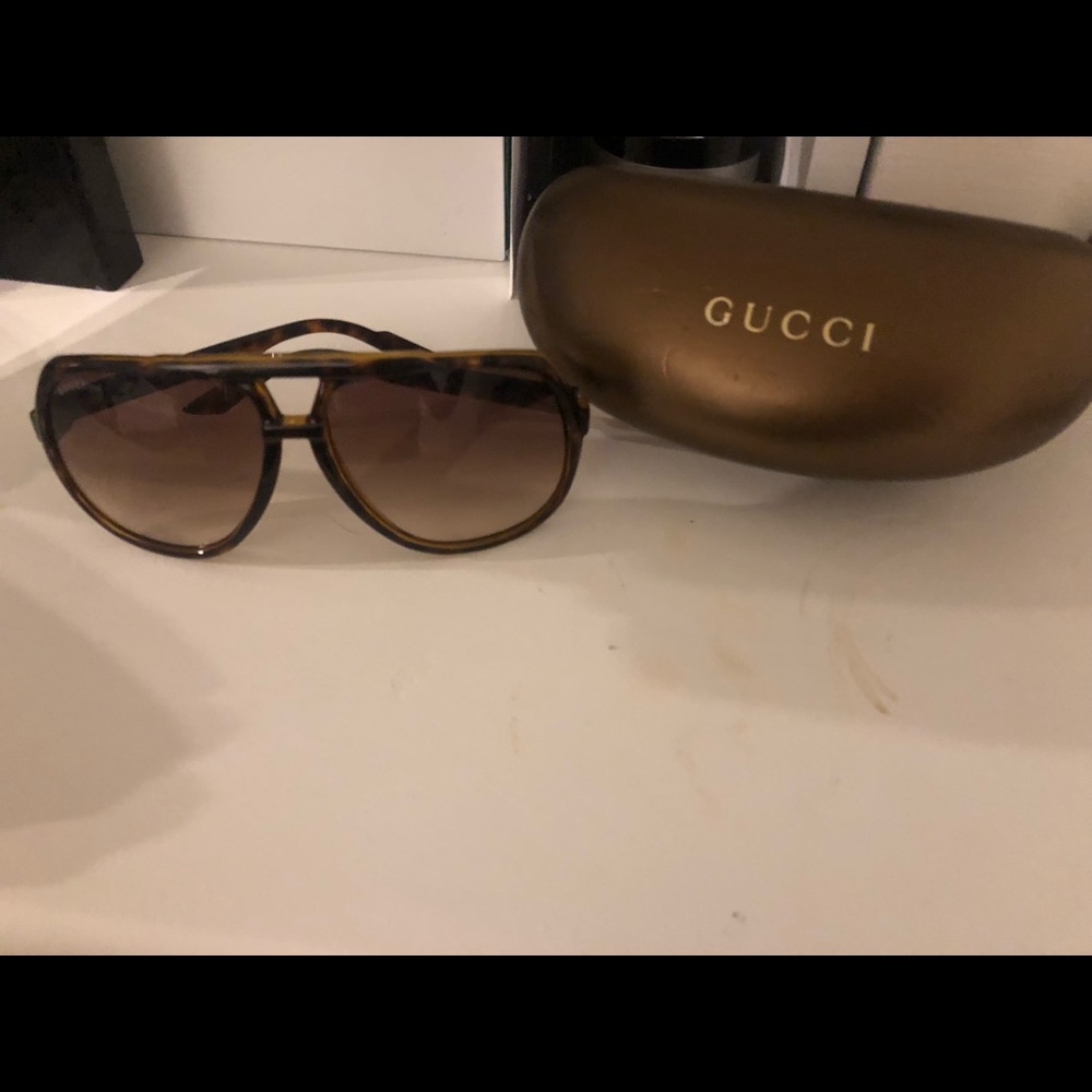 Gucci aviator sunglasses
